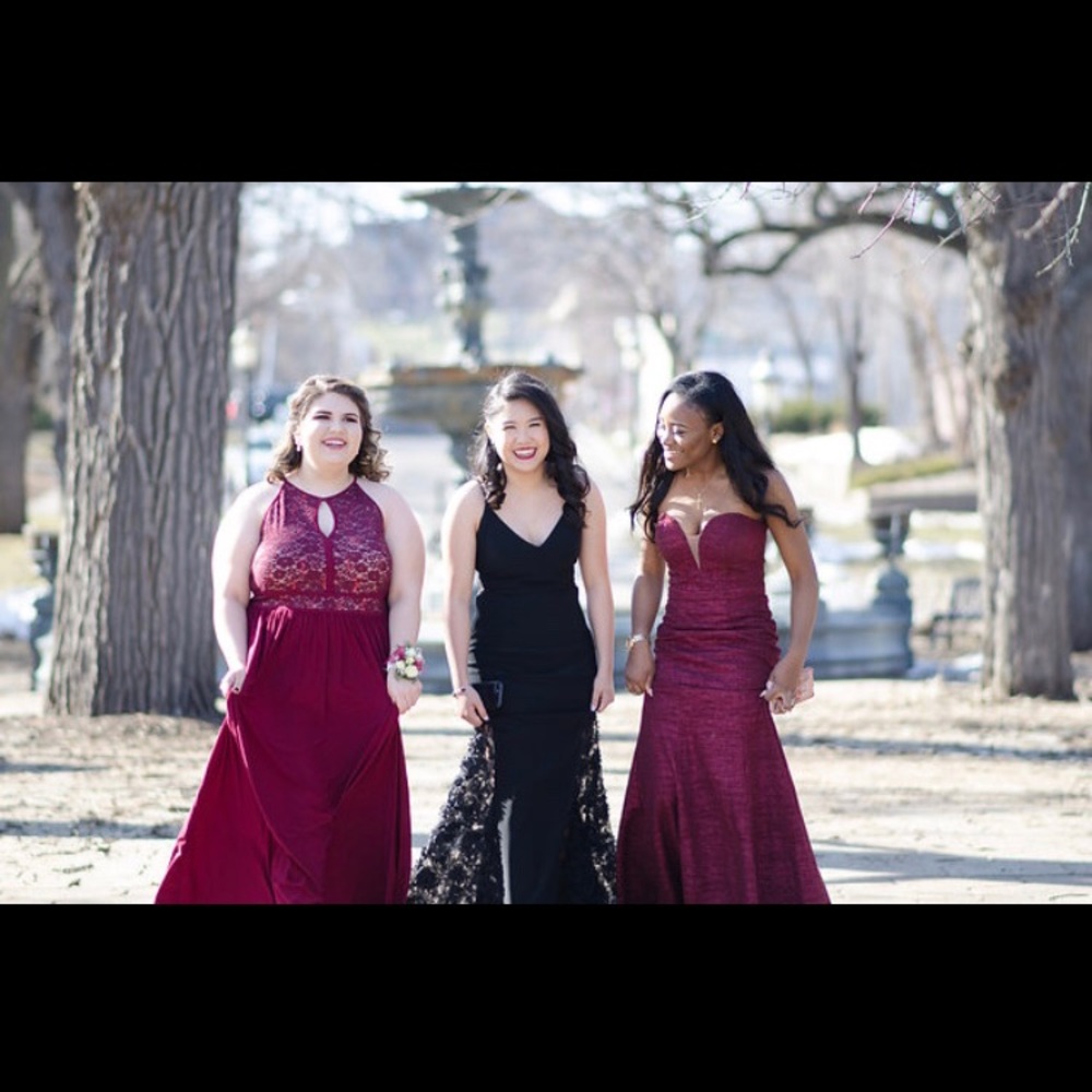 Black prom dress